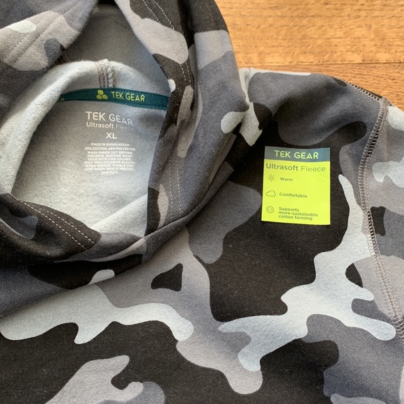NWT Boy’s XL Ultra-soft Tek Gear hoodie - Picture 3 of 6